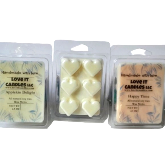 Winter Scented Soy Wax Melts Christmas Eve Heart Shape 2.5oz - Picture 4 of 6